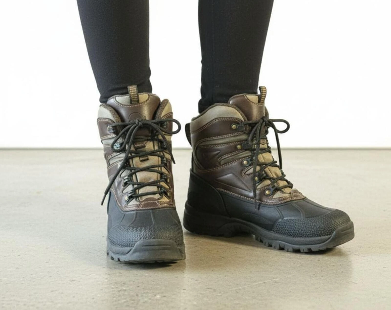 SHOES HERITAGE WEATHERPROOF SINCE 1948 VINTAGE BOOT SIZE 9
Opens in a new window or tab