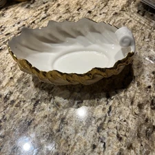 Lenox Shell Bowl: Fine China with 24K Gold Trim