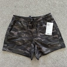 Athleta Camo Farallon Short Size 4 Tall