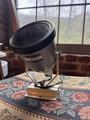 VINTAGE DARKROOM LIGHT No 3A Safelight Testrite Instrument Industrial