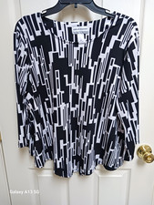 Petite XL -ALFRED DUNNER Pullover Top - Black & White Vertical Geometric Top