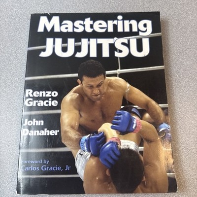 MASTERING JUJITSU PAPER BACK BOOK IN VERY GOOD CONDITION