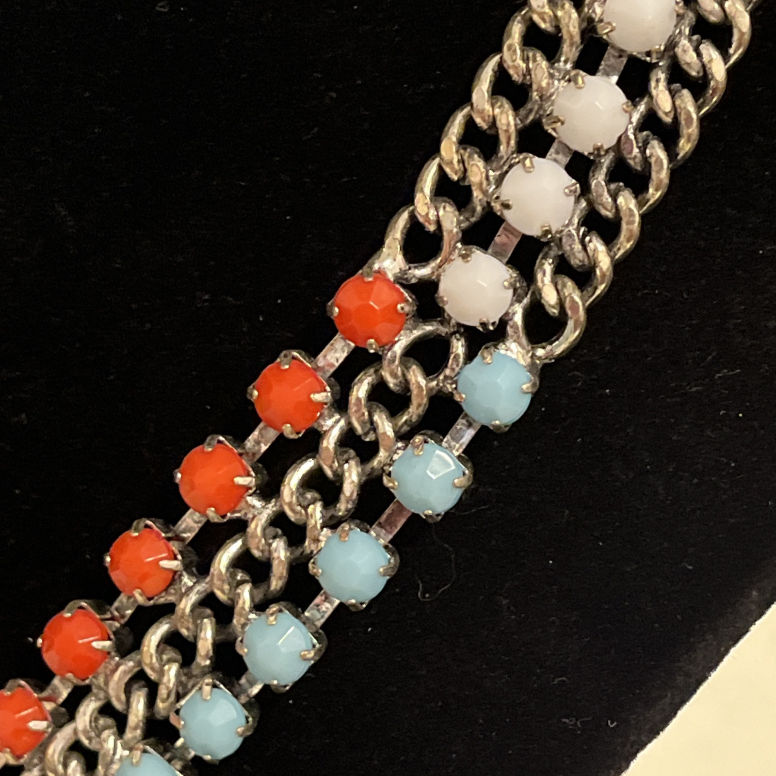 Unique Reverse Rhinestons & Chain Rows Statement … - image 8