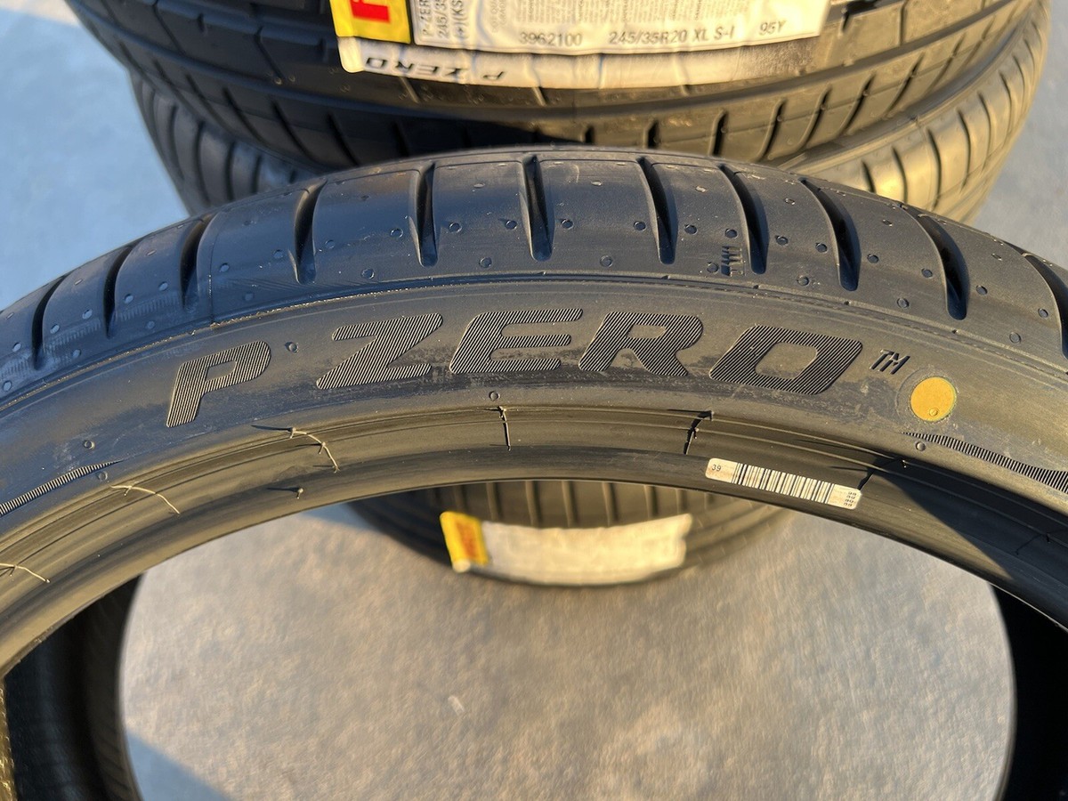 Set of FOUR BRAND NEW 245/35R20 95Y Pirelli P Zero PZero PZ4