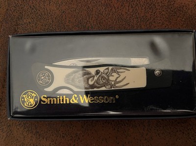 Smith & Wesson Deer Scrimshaw Lockback Folding Pocket Knife w/Original Box NOS