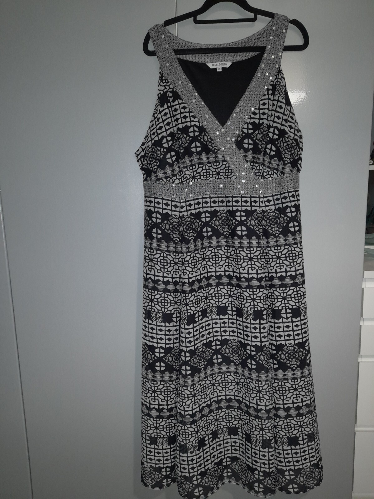 Picture 2 of 10