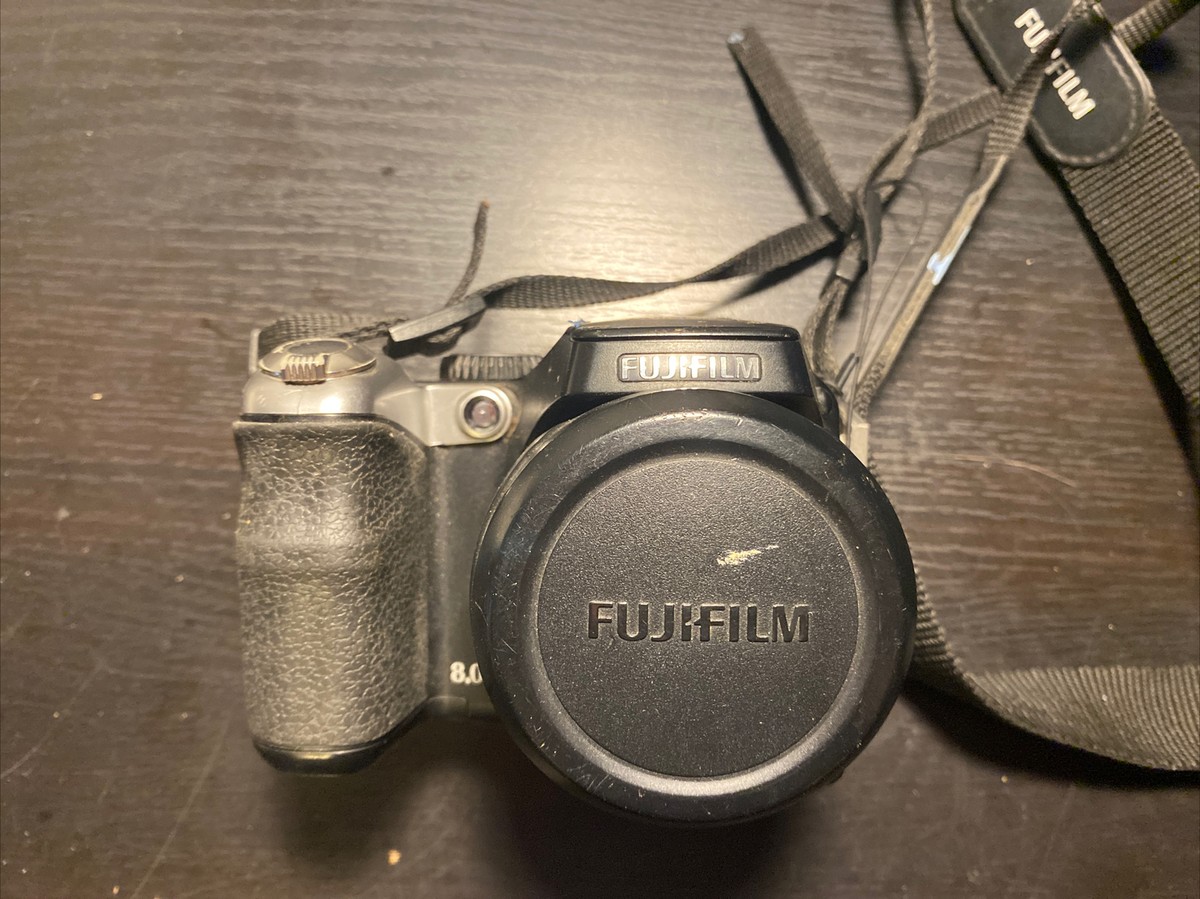 FUJIFILM FUJI FINEPIX S8000fd Digital Camera 18x Zoom ~Black FUJIFILM FUJI FINEPIX S8000fd Digital Camera 18x Zoom ~Black
