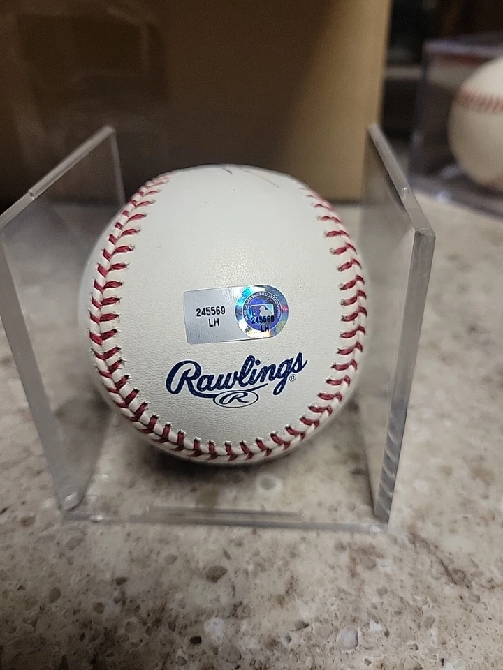 YOVANI GALLARDO AUTOGRAFIADO OFMLBB MLB HOLOGRAMA CERTIFICADO DE AUTENTICIDAD MILWAUKEE BREWERS Foto 2 de 3