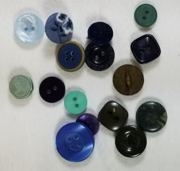 ZeRO Lot Of BUTTONS Vintage 100+ Multi Color Brown Grey Blue