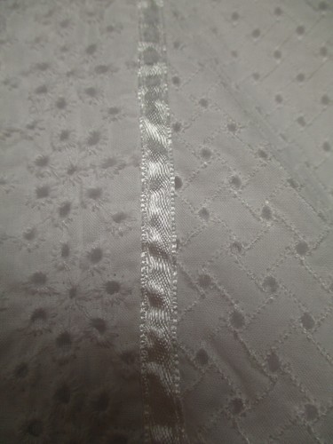 AUTOGRAPH New York, white eyelet skirt, sz. 8,100%cotton, A-line, pretty details - Picture 9 of 11
