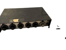 Shure M688 hi/low microphone mixer powers on