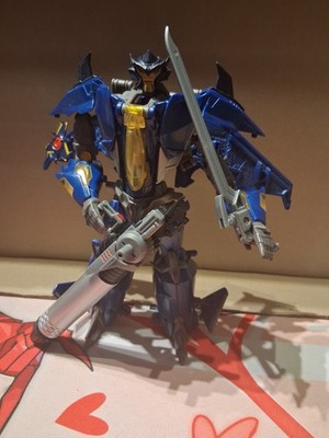 transformers prime Voyager Class dreadwing, TakaraTomy version