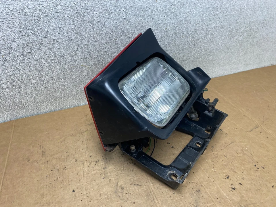 1991 - 1992 Pontiac Firebird Trans Am farol lateral direito passageiro destro T3222 DG - Imagem 3 de 4