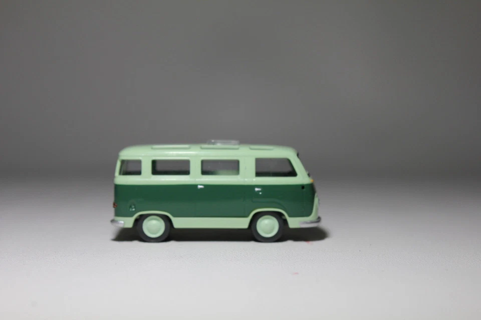 Wiking H0 1:87 - Autobús panorámico Ford Transit verde - Art. 0289 99 1/87 Foto 4 de 4