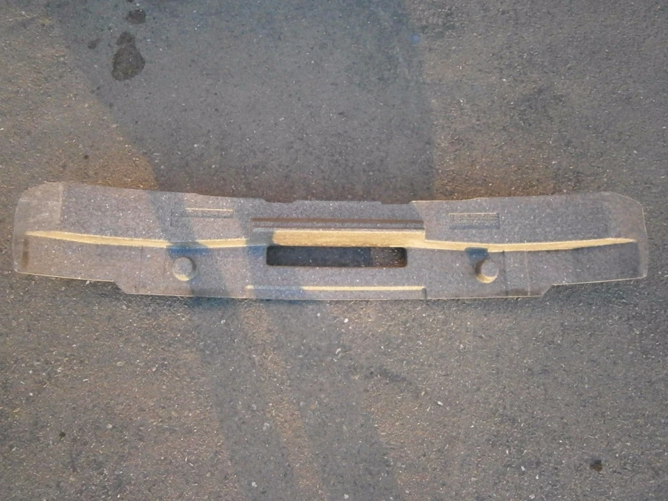 Amortiguador de parachoques trasero espuma np50603 KIA Spectra sedán 2000 2001 2002 2003 2004 OEM Foto 3 de 4