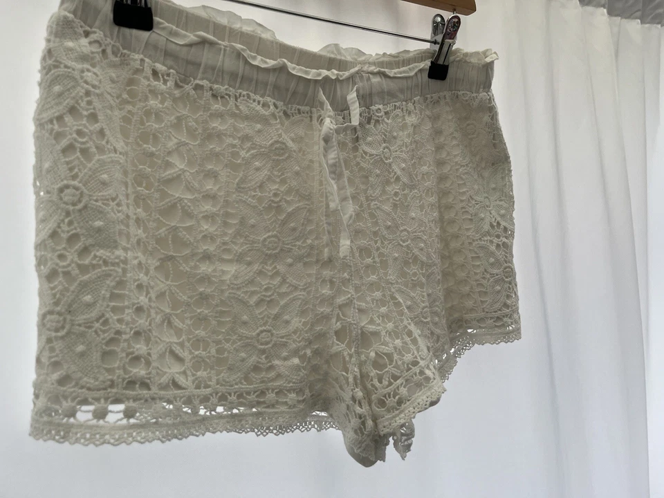 Женские белые кружевные шорты с подкладкой Top Shop размер 10 - Изображение 2 из 4