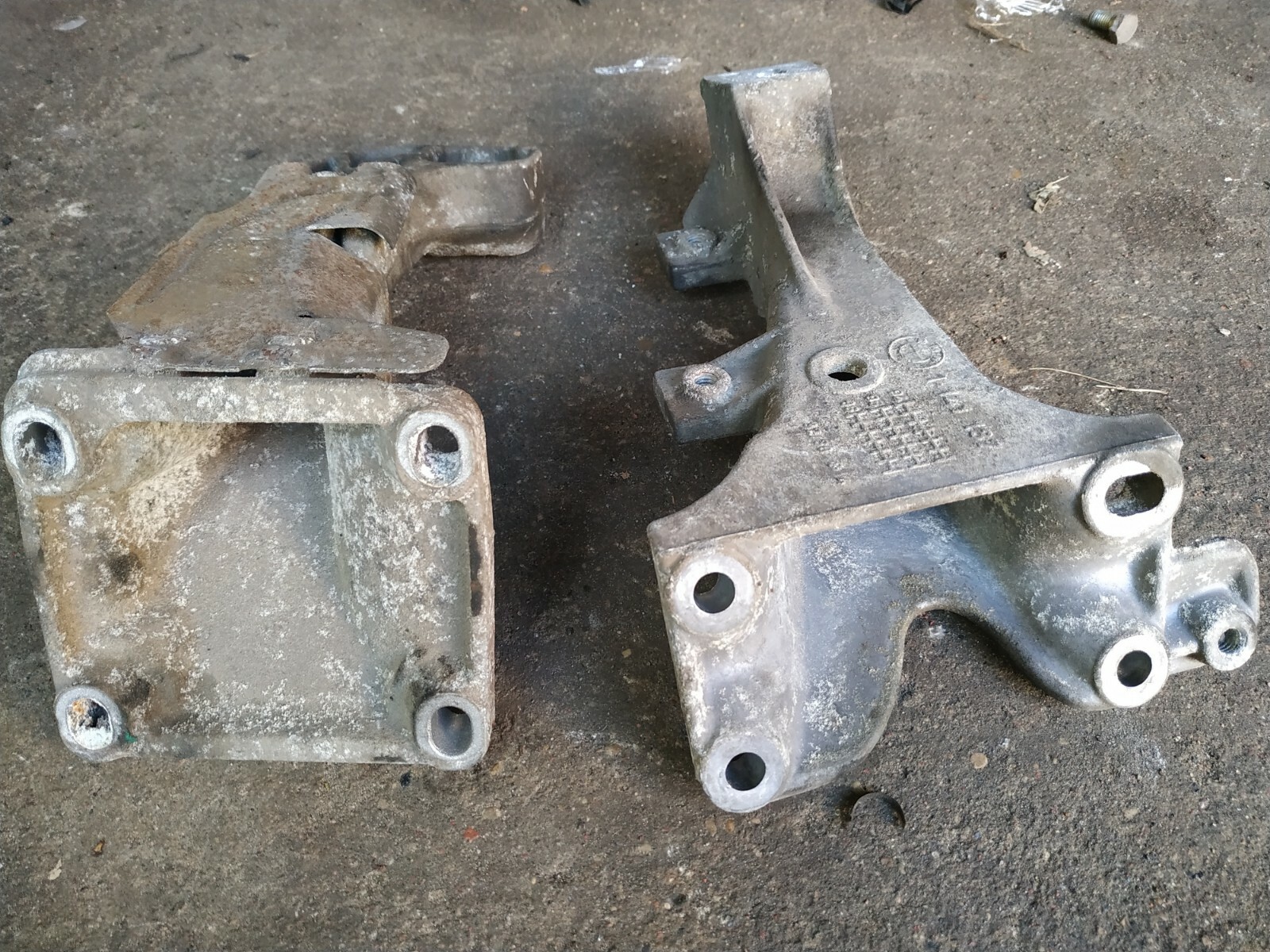 BMW E36 Z3 320i 323i 325i 328i M50 M52 S52 ENGINE MOUNT ARMS SUPPORTING