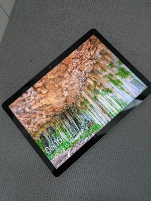 Microsoft Surface Go 2 64GB, Intel Pentium 4425Y, Wi-Fi, 10,5 Zoll  - Silber