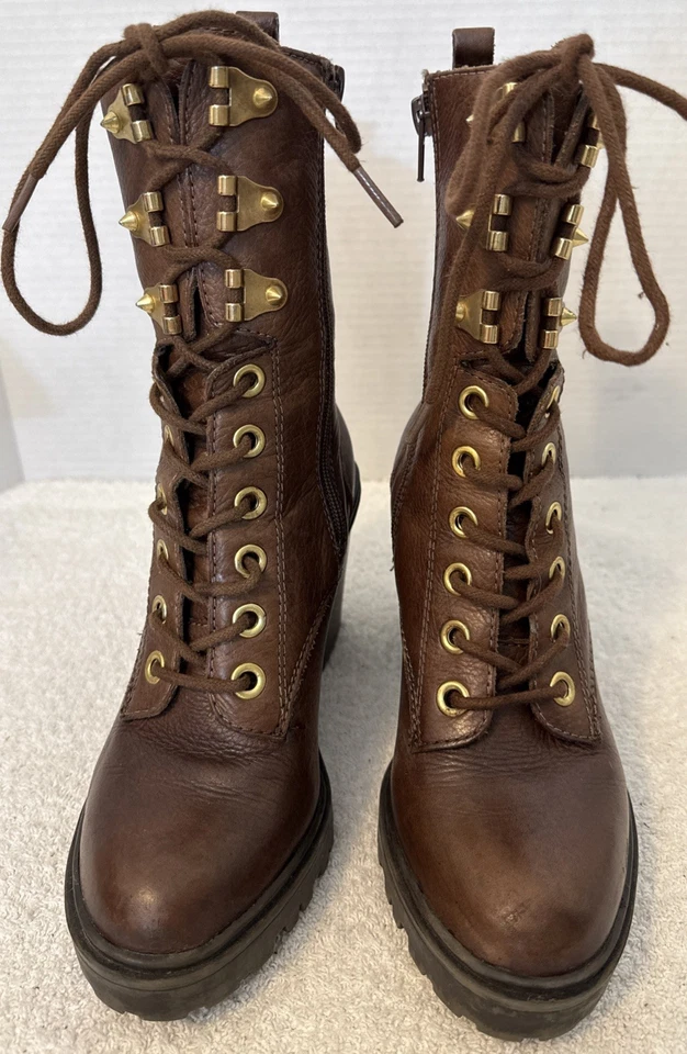 "Botas medias de tacón medio GUESS de cuero marrón con cordones/ cremallera de 4"" talla 6,5" Foto 2 de 4
