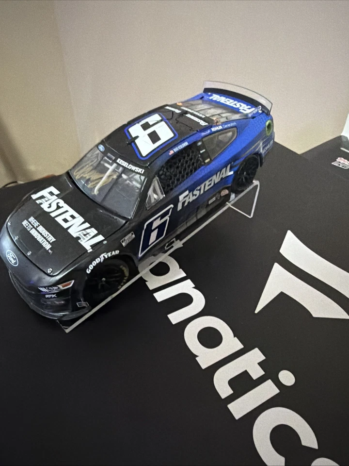 Brad Keselowski 6 Fastenal 2022 1/24 Lionel Nascar Diecast 1/792 Foto 2 de 2