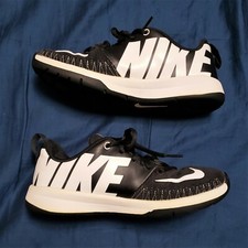 2017 Boy's Nike Team Hustle D7 834318-001 Black White Basketball Shoes Size 5Y