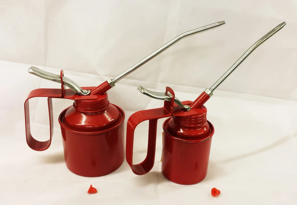 TYAGI RACING HIGH PRESSURE OIL CAN GUN HAND PUMP GREASE SQUIRT SPOUT LUBRICATION 1/4 1/2 PINT