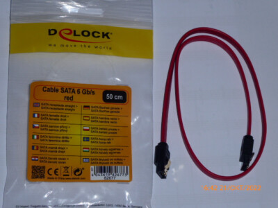 DELOCK 82677 Seriell-ATA III Kabel, 50cm, Metall