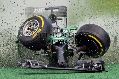 WILD RIDE RACE CAR FORMULA ONE GRAND PRIX AUTO RACING CRASH 8x12 PHOTO ACTION!