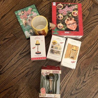 A Christmas Story Lot DVD Ornaments Leg Lamp/I shot my eye out Magic Puzzle