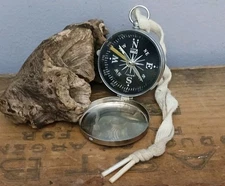 Vintage EDGE MARK Pocket Locket Compass w/Locking Needle -Hiking Fishing Hunting