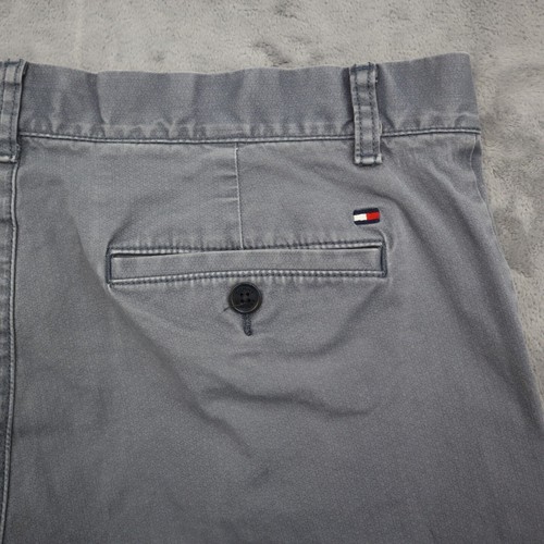 Tommy Hilfiger Shorts Herren 35 grau vorne flach Eingrifftaschen Freizeit Chino - Bild 8 von 15