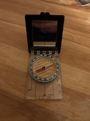 Vintage Silva Type 20 Matchbox Compass Made in Sweden - No Bubbles / Mint Mirror