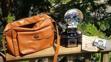 VINTAGE BEACON CAMERA AND CARRYING CASE UNTESTED