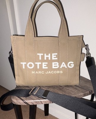Marc Jacobs Small Beige Tote Bag Zip Top Handle Black Detachable Strap