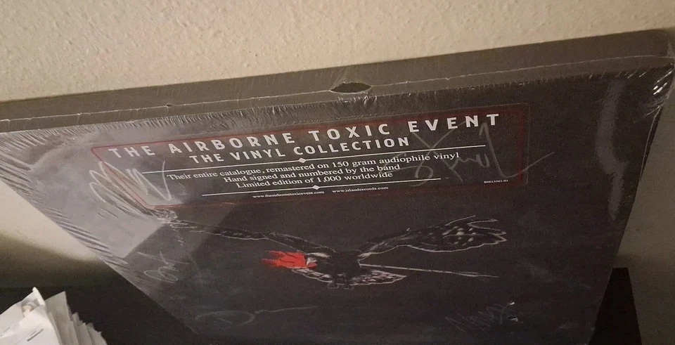The Airborne Toxic Event - The Vinyl Collection (2011, 4xLP Box Set,Sealed) - Image 4 of 4