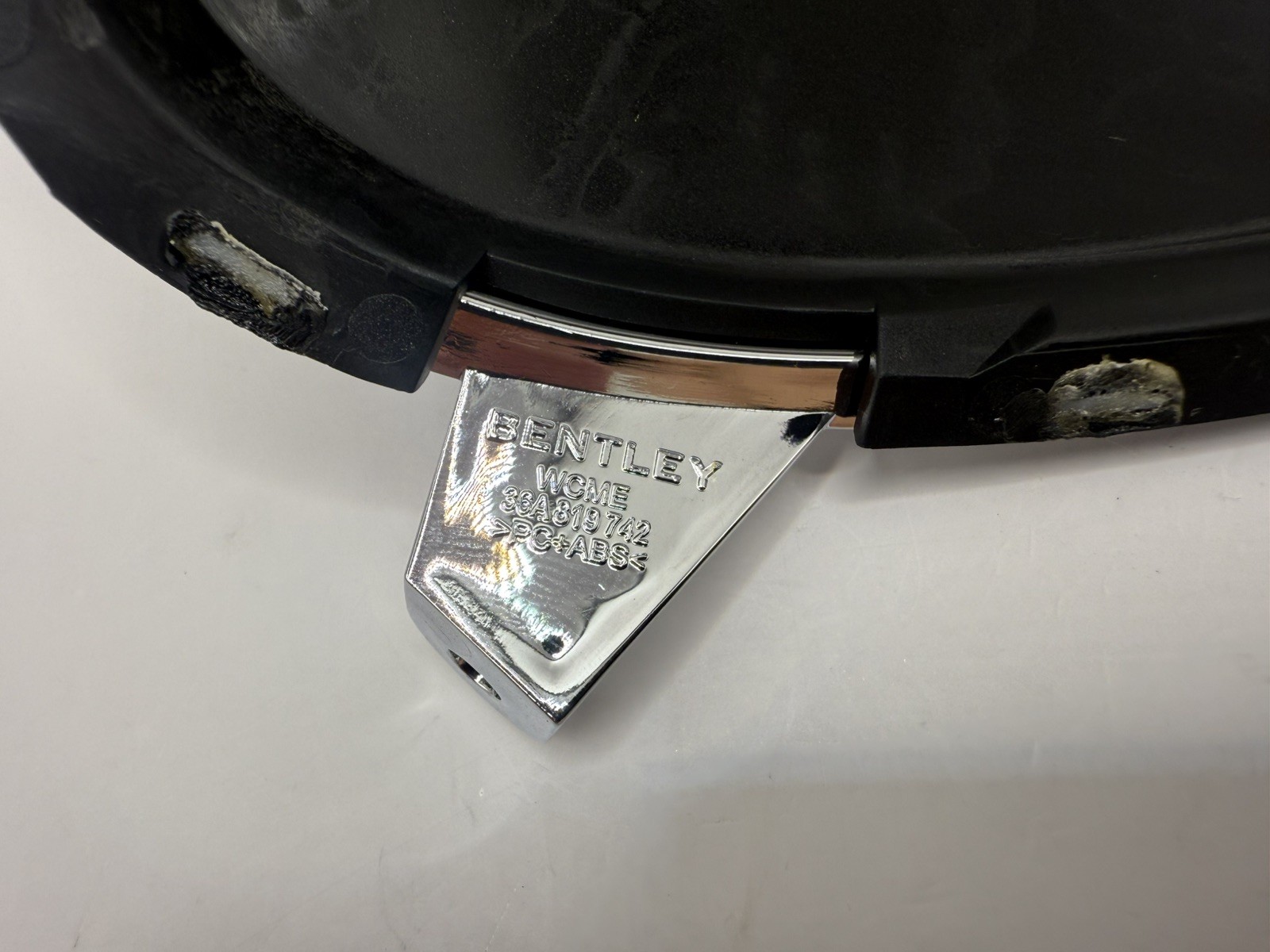 2016-2020 Bentley Bentayga Center Dash Air Vent Trim Bezel 36A819574