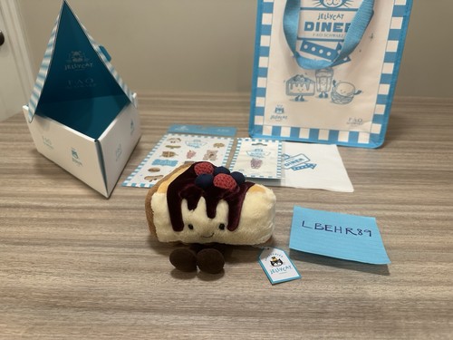 Jellycat NYC EXCLUSIVE Crember Cheesecake with everything - shipping from US - Picture 2 of 16