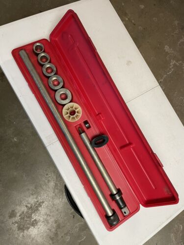 Lisle 18000 Universal Camshaft Bearing Tool Kit for installation and removal B14