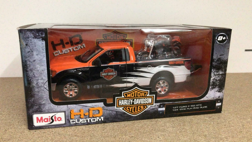 MAISTO MODELLINO "HD CUSTOM" 1:27 FORD F-150 STX+1:24 2000 FLSTF FAT BOY BIKE - Immagine 2 di 4