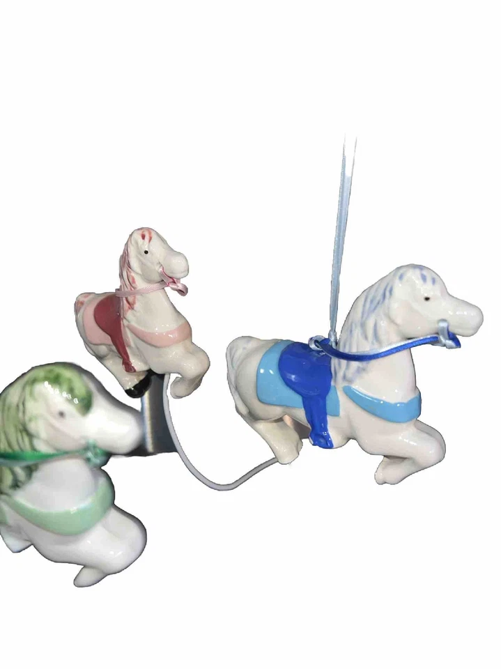 Carrusel/pony móvil de cerámica hecho a mano colgante para niños Foto 4 de 4