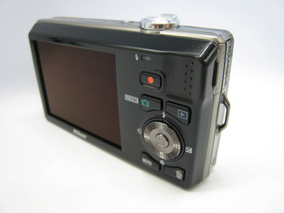 Near MINT] Nikon COOLPIX S6000 14.2MP 7x Zoom Digital Camera