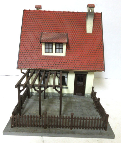 VIVIENDA ESCALA G POLA 330934 CON TERRAZA | Condition: Used