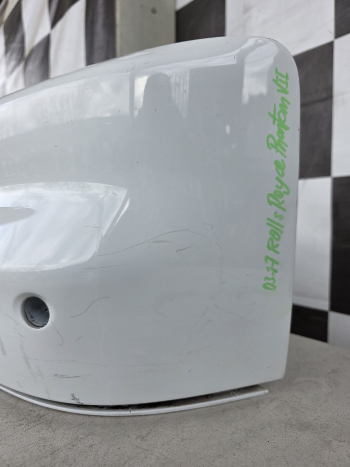 2003 - 2017 Rolls Royce Phantom VII Rear Bumper Used Oem 51127040021