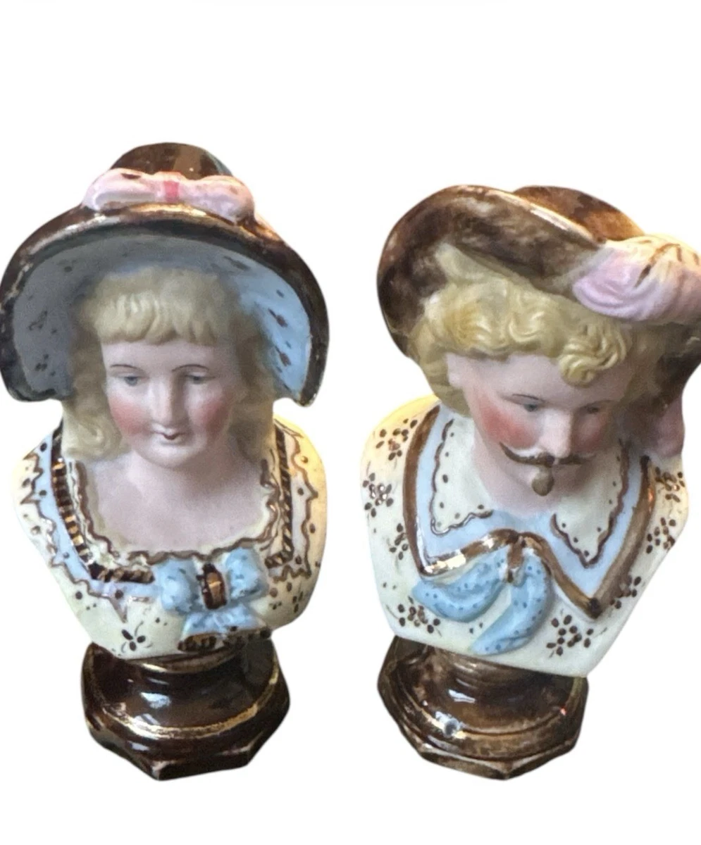 Porcelain Figurine Man Woman In Antique Ceramic & Porcelain