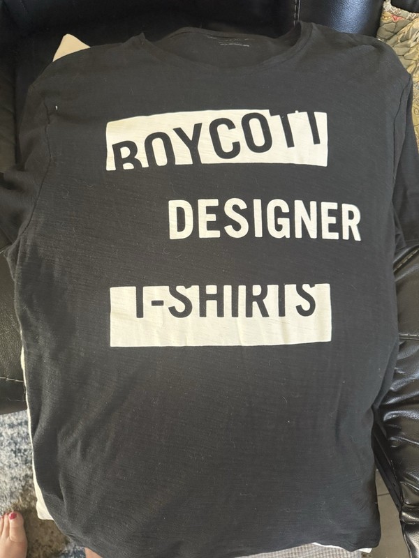 Kenneth Cole Black Designer Graphic T-shirt -“Boycott Designer T-shirts” Size XL