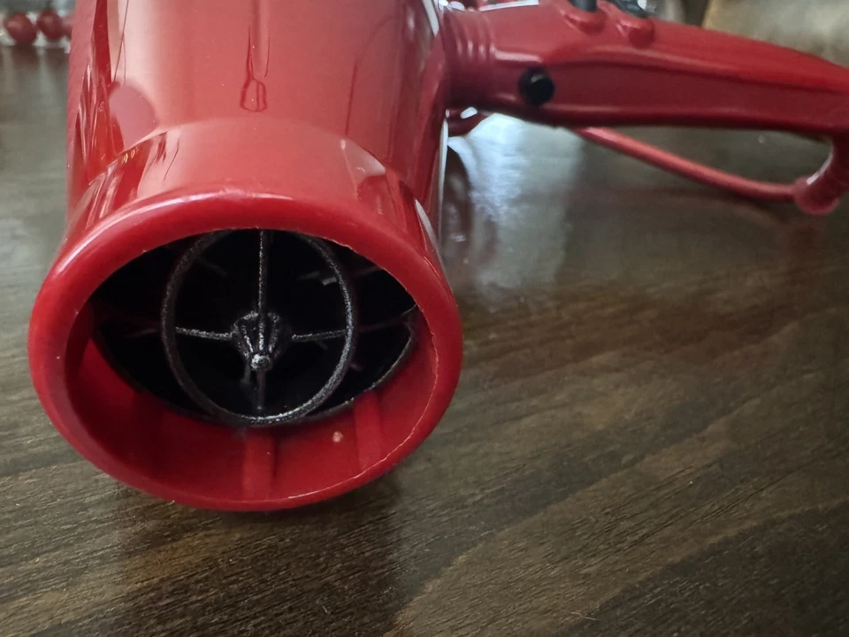 Secador de pelo rojo italiano calidad profesional BaByliss Pro Volare V1 Ferrari Foto 4 de 4