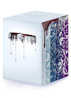 Red Queen 10th Anniversary Deluxe 5-book Box Set with stenciled edges: Red...