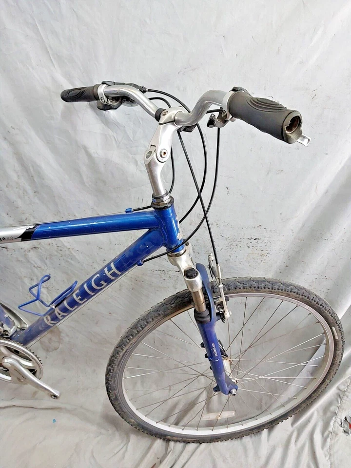 Bicicleta híbrida Raleigh Passage 4.0 2005 15,5" pequeña empuñadura Shimano frenos en V envío EE. UU. Foto 2 de 4