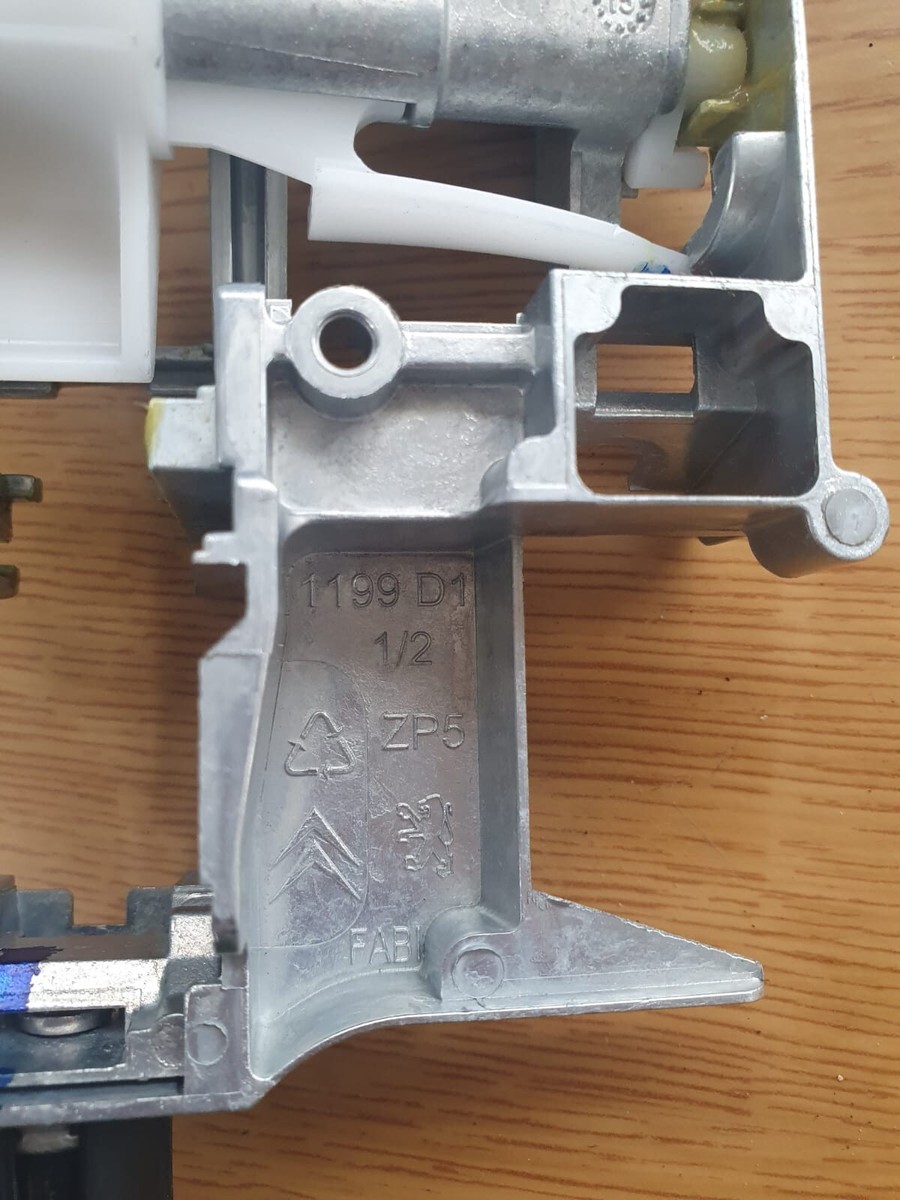 910962 Peugeot/Citroen zp5 fabi Door Handle Holder | eBay UK
