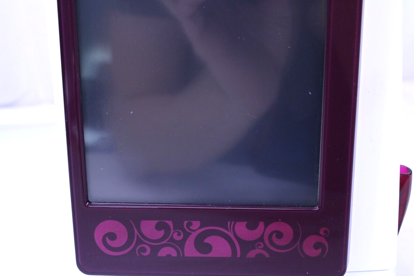 HUSQVARNA VIKING DESIGNER RUBY ROYALE SEWING & EMBROIDERY MACHINE UP